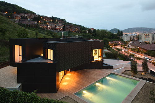 Casa Q, una casa minimalista en el norte de España