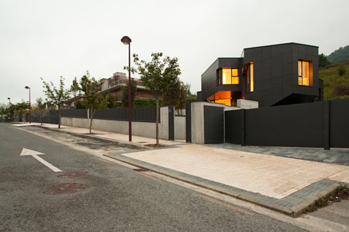 Casa Q, una casa minimalista en el norte de España