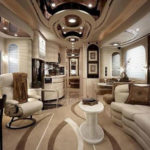 Vantaré Platimun Plus, una gran caravana de lujo de Featherlite Coaches