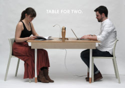 Table for Two. una original mesa con dos funciones