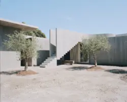 Mori House by Aires Mateus & MA+Co: Minimalismo y Poesía Arquitectónica
