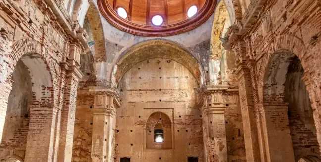 La fascinante historia de la Catedral de la Sierra en Castaño del Robledo